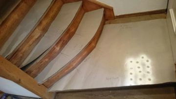 Treppenrenovierung - geschwungene Stufen - Schablonen