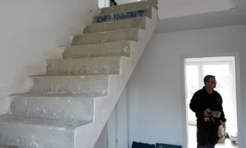 Treppenrenovierung - Betonfertigteiltreppe - vorher