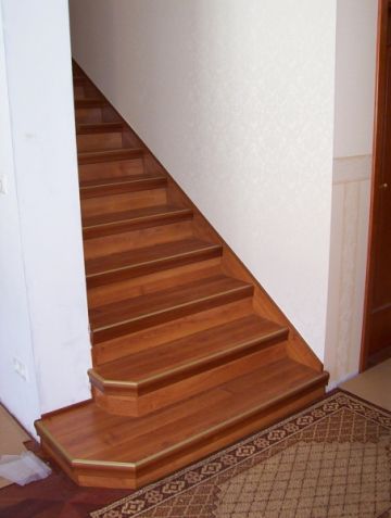Treppenrenovierung - Profilsystem Dekor Kirsche