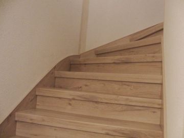 Treppenrenovierung - Dekor Kirsche- HK Sicherheitssystem