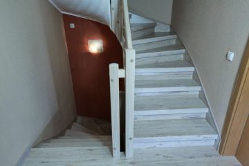Treppenrenovierung - Treppe nachher 1